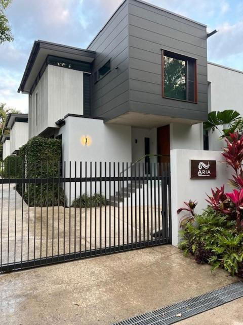 Aria Port Douglas Villas - Villa 1 - Accommodation Gladstone 0