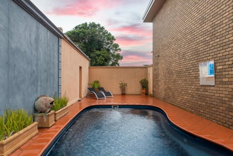 Arlingtons Holiday Accommodation - Accommodation Gladstone 1