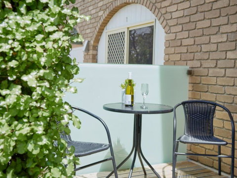 Arlingtons Holiday Accommodation - Accommodation Gladstone 0