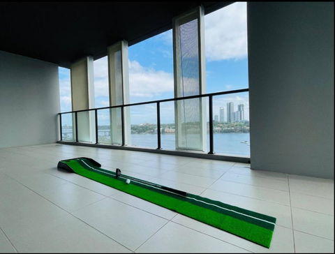Astonishing Waterview Condo With Pool, Parking - Accommodation Gladstone 3
