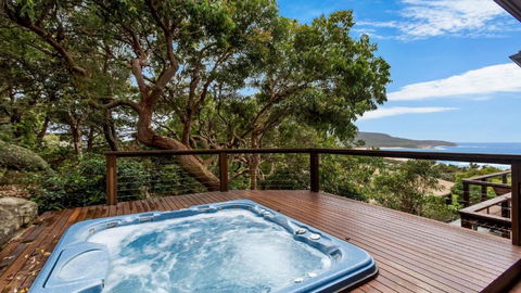 Atlas Beach House - Accommodation Gladstone 1