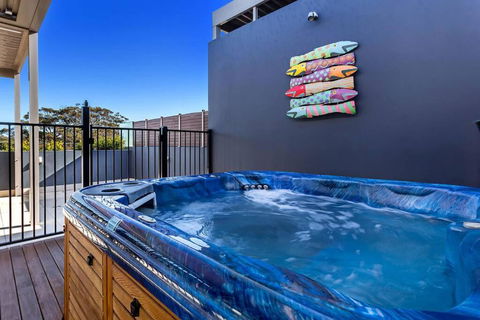 Aura 10 Shoal Bay - Accommodation Gladstone 2