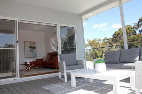Ayada Villa - Pet Friendly - 1 Min To Beach - Accommodation Gladstone 2
