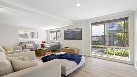 Azure - Accommodation Gladstone 4