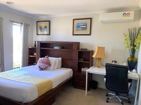 Apple House - Accommodation Gladstone 2