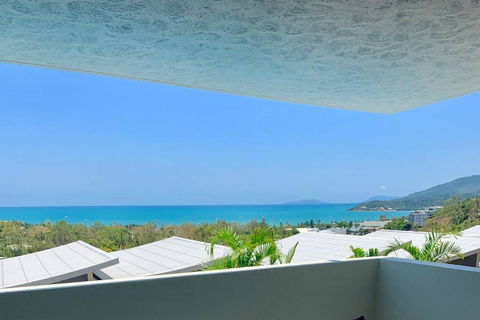 Azure Sea, Oceanviews, Wifi, 2 Pools + Gym - Accommodation Gladstone 1