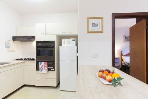 B3 Crawley Apartment 1 BRM & Sleepout Near UWA - Accommodation Gladstone 4