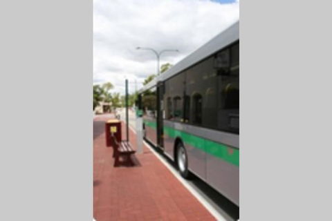 B8 Crawley Apartment 1 BRM & Sleepout Near UWA - Accommodation Gladstone 1