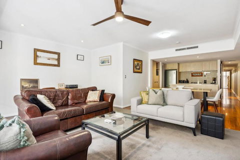 BANN2/5 - Bannister Heritage Hideaway - Accommodation Gladstone 0