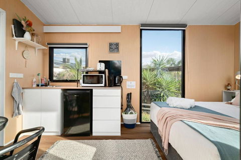 Banyena Homestead By Tiny Away - Accommodation Gladstone 4