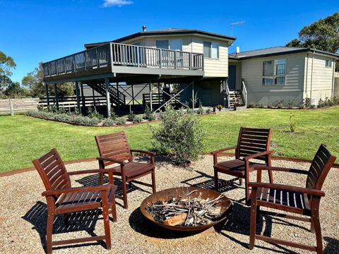 Bass River Farm - Accommodation Gladstone 0