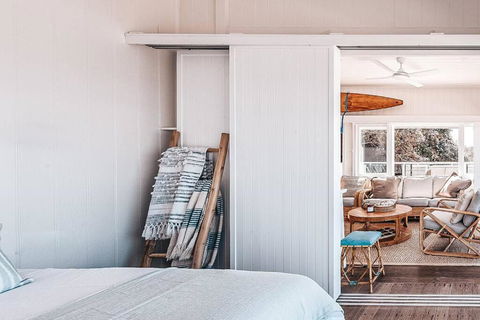 BAY PROPERTIES . Beach House Yamba - Accommodation Gladstone 3