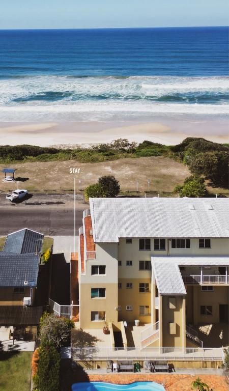 BAY PROPERTIES . Ocean Sounds - Accommodation Gladstone 3