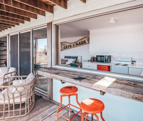 BAY PROPERTIES . Pacific Lodge Studio - Accommodation Gladstone 2