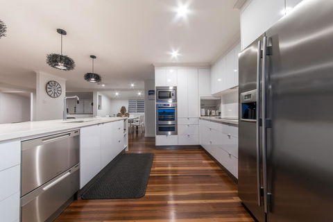 Hayman Views - Accommodation Gladstone 1