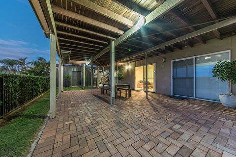 Hayman Views - Accommodation Gladstone 8