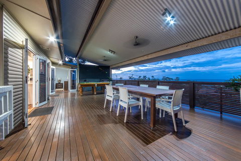 Hayman Views - Accommodation Gladstone 11