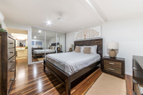 Hayman Views - Accommodation Gladstone 16