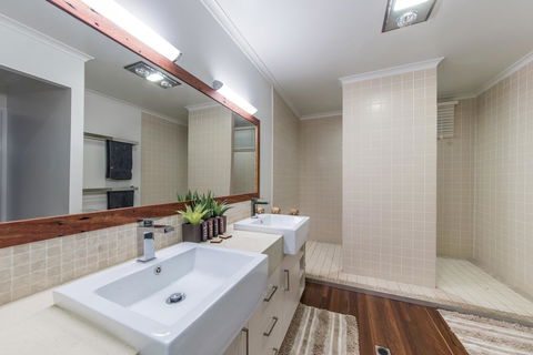 Hayman Views - Accommodation Gladstone 3