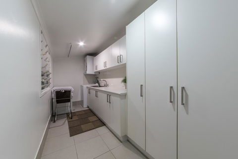 Hayman Views - Accommodation Gladstone 4