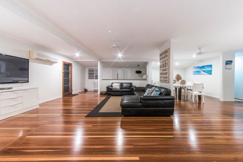 Hayman Views - Accommodation Gladstone 19