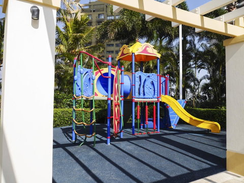 Chevron Renaissance Ocean View - Accommodation Gladstone 26