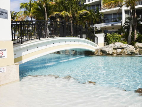 Chevron Renaissance Ocean View - Accommodation Gladstone 30