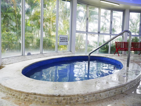 Chevron Renaissance Ocean View - Accommodation Gladstone 32
