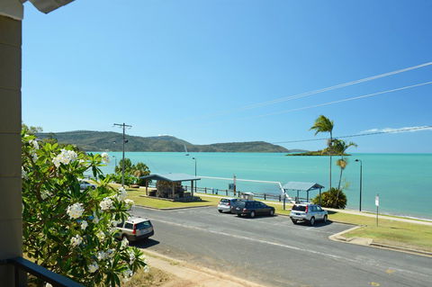 Whitsunday Waterfront Apartments - Accommodation Gladstone 13