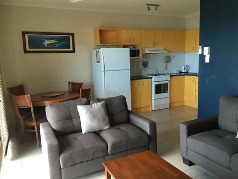 Whitsunday Waterfront Apartments - Accommodation Gladstone 18