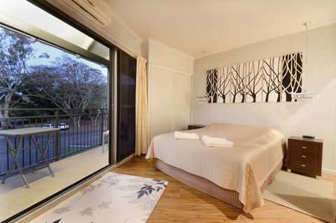 Whitsunday Waterfront Apartments - Accommodation Gladstone 3
