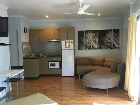 Whitsunday Waterfront Apartments - Accommodation Gladstone 17