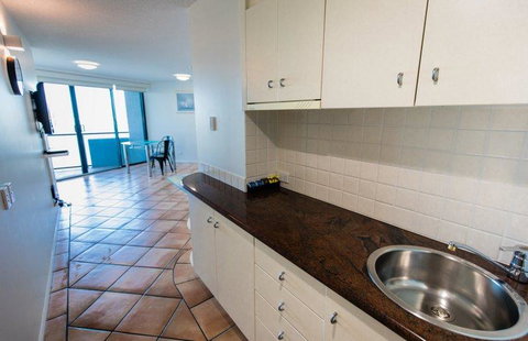 La Promenade - Accommodation Gladstone 2