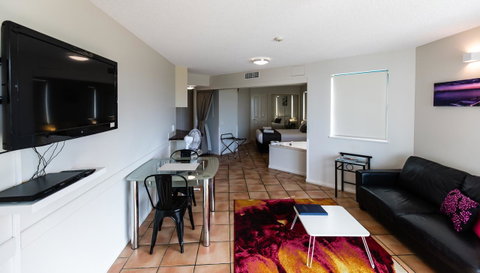 La Promenade - Accommodation Gladstone 17