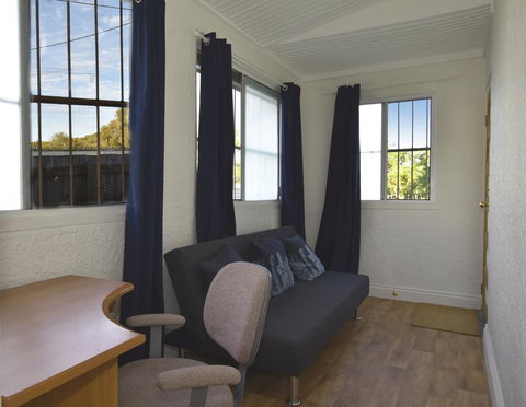 Absolute Waterfront - Accommodation Gladstone 4