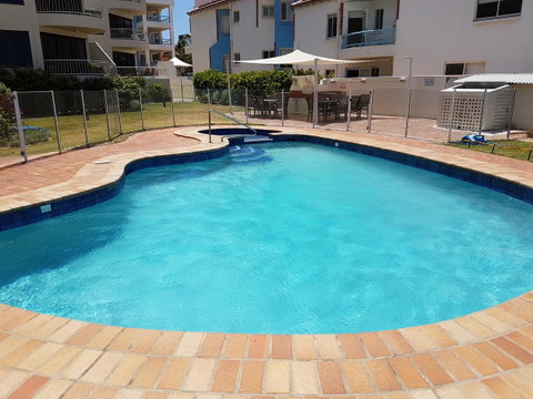 Mykonos Apartments - Accommodation Gladstone 26