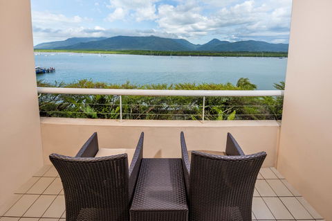 Hilton Cairns - Accommodation Gladstone 29