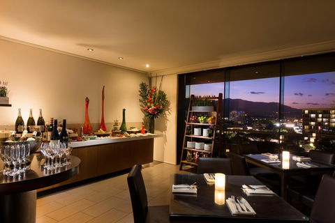 Hilton Cairns - Accommodation Gladstone 35