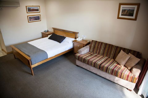 Eastgate On The Range Motel - Accommodation Gladstone 9