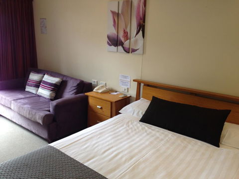 Eastgate On The Range Motel - Accommodation Gladstone 33