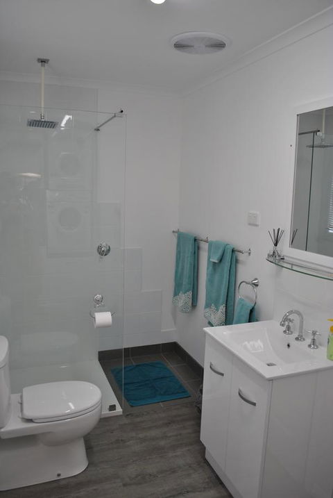 Driftwood Lodge - Accommodation Gladstone 8