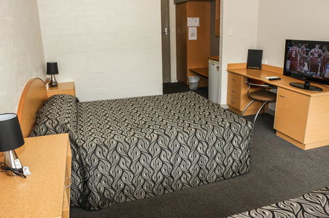 Salisbury Hotel Motel - Accommodation Gladstone 9