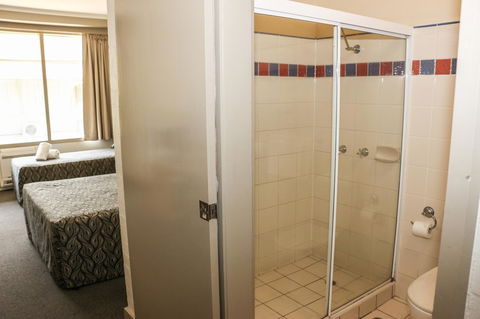 Salisbury Hotel Motel - Accommodation Gladstone 13