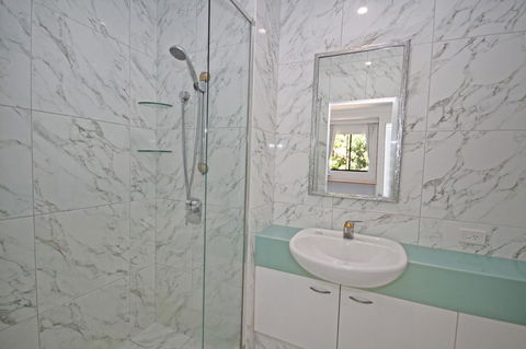 Unit 8 Bronte Of Coolum - Accommodation Gladstone 2