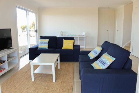 Bayview House - Accommodation Gladstone 5