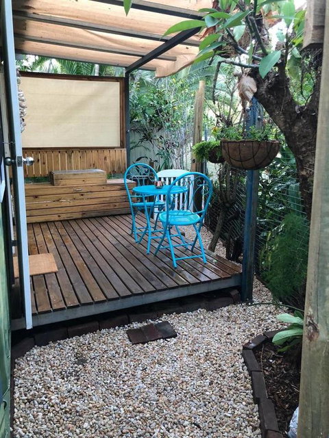 SEA-green - Accommodation Gladstone 0
