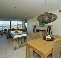 Blue on Blue Apartment 933 - Accommodation Gladstone
