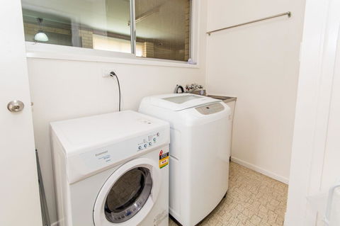 Lowset Sweetie, Central To Everything - Partridge St, Bongaree - Accommodation Gladstone 10