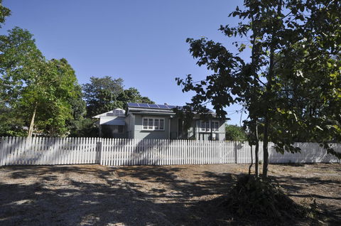 Beachside Beauty - Accommodation Gladstone 1