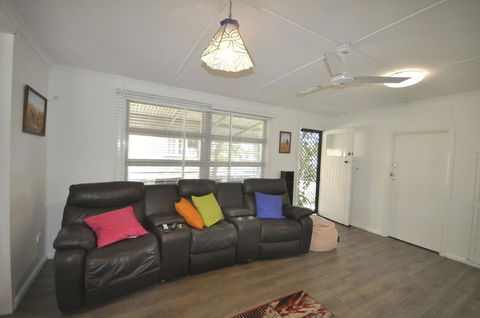 Beachside Beauty - Accommodation Gladstone 8